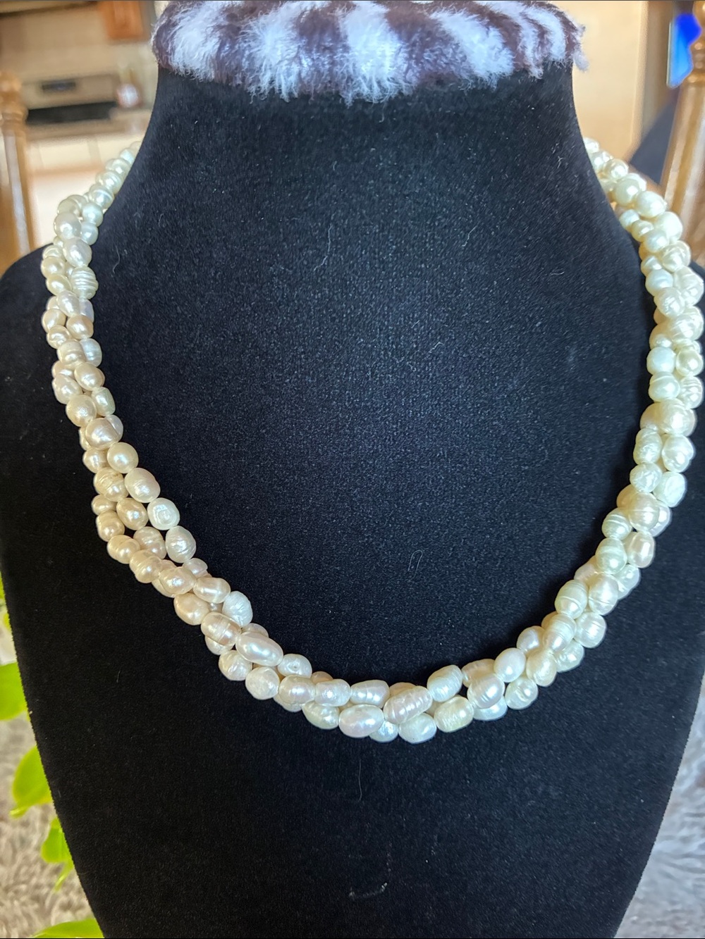 Cultured Pearl Twist Necklace - Cream Pearls